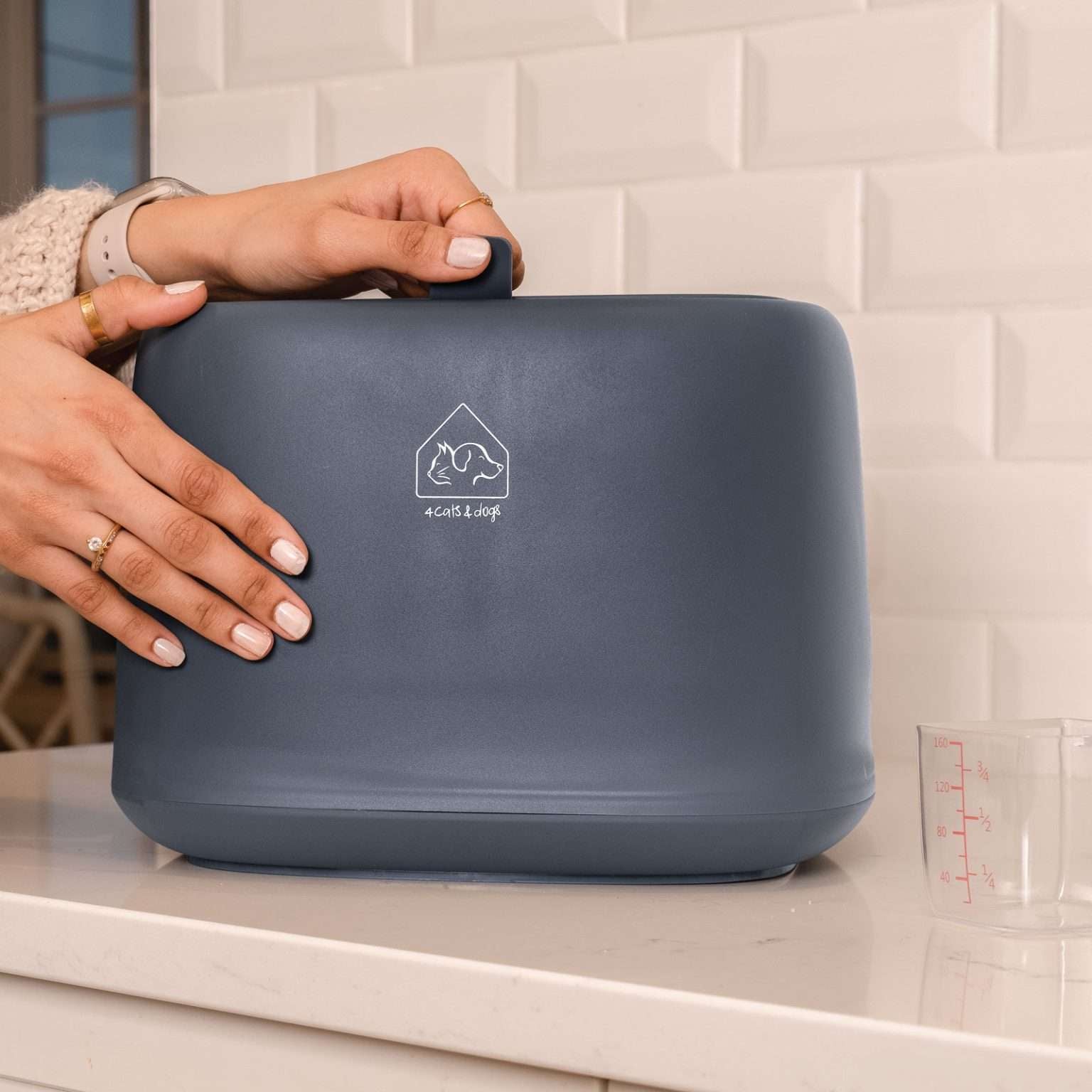 kibble container - BPA-free pet food container -4 Cats & Dogs Home Furnishings Inc