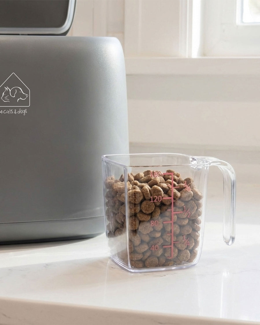 Pet food container with scoop and easy clean drainage design  Why this works Avoids overclaiming size Keeps SEO strong: airtight, food-grade, pet food storage, kibble container Shifts third slide to functionality + routine, which converts better than size at this volume  If you want a more premium/lifestyle version aligned with your brand tone (“design-forward”), I can refine that next.